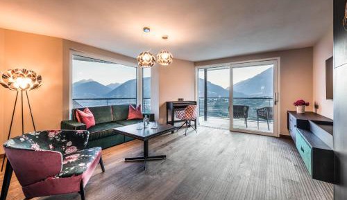 Panorama-Suite DELUXE with Infrarot-Sauna & Balcony