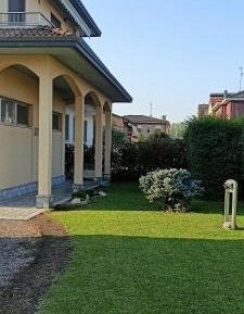 One-Bedroom Apartment with Garden
