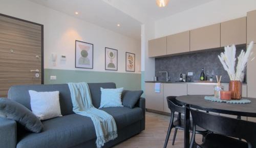Apartment with Garden View