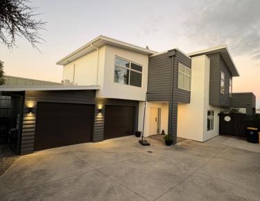 Six-Bedroom House