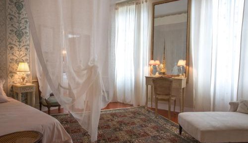 Deluxe Double Room with Bath