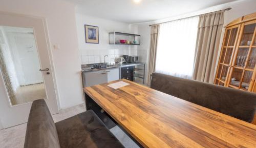 Apartment (4 Adults)