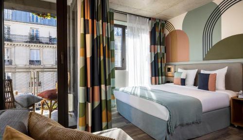 Deluxe Room With Balcony 