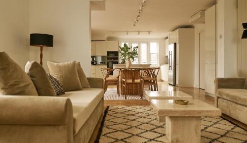 Four-Bedroom Penthouse Apartment