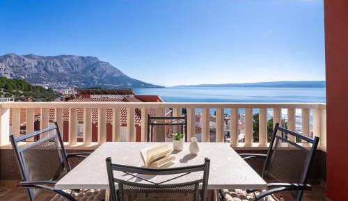 Apartment with Sea View