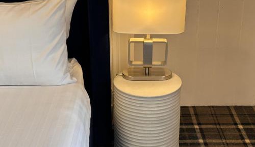 Superior King Size with Separate Bathroom