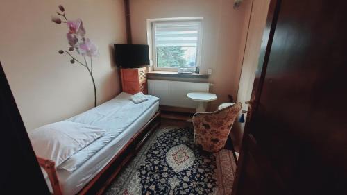 Small Single Room