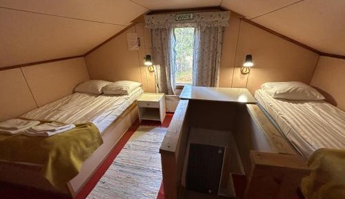 Two-Bedroom Apartment (4 Adults)