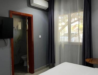 Deluxe Double or Twin Room with Pool Access