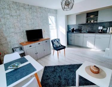 One-Bedroom Apartment with Balcony
