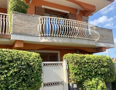 One-Bedroom Apartment with Terrace and Sea View
