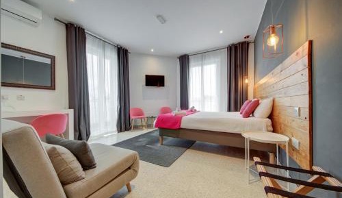 Double Room with Balcony (2 Adults + 1 Child)