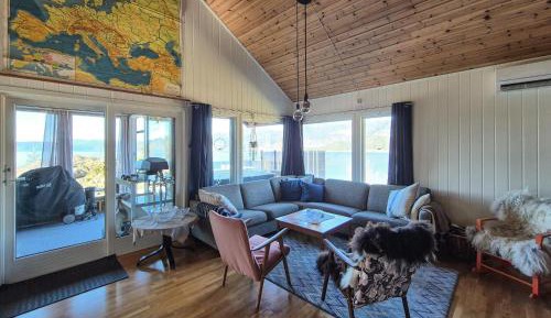 Four-Bedroom Holiday Home