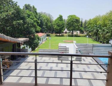 Deluxe Double or Twin Room with Pool Access
