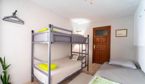 Basic Triple Room