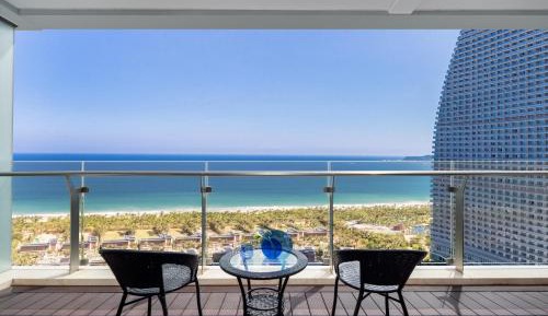 Deluxe Double Room with Balcony and Sea View