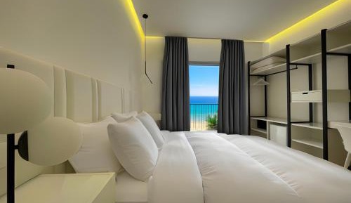 Family Room with Sea View