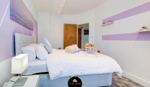 One-Bedroom Premier Apartment