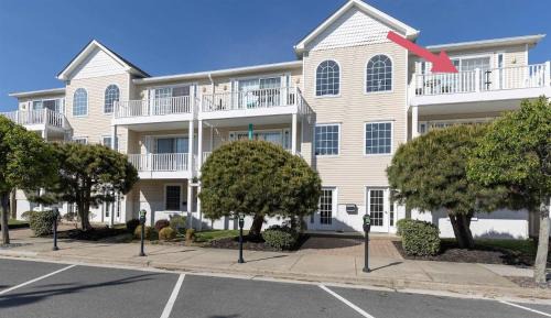 Three-Bedroom Townhouse