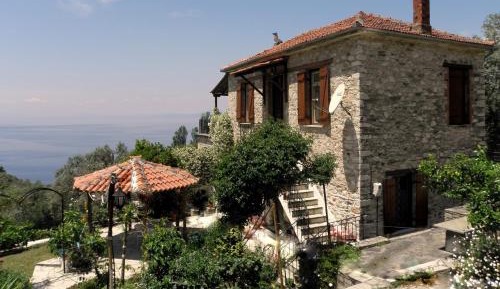  Two-Bedroom Apartment with Garden View 