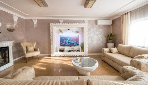 Two-Bedroom Apartment with Sea View