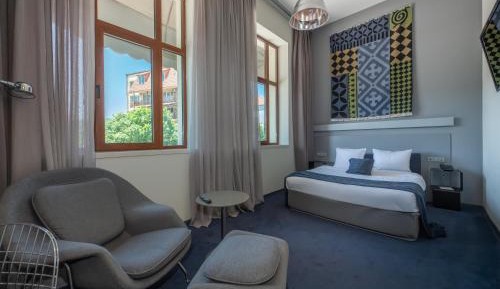 Double or Twin Room with City View