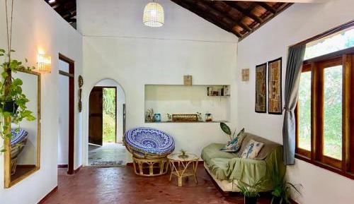 Villa with Garden View