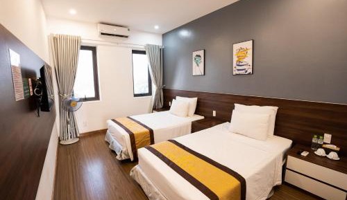 Superior Twin Room with City View