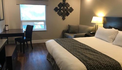 Deluxe King Room