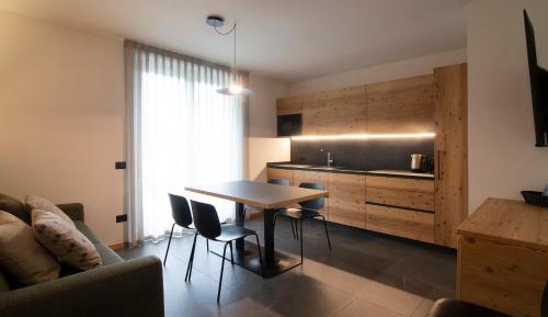 Apartment with Garden View