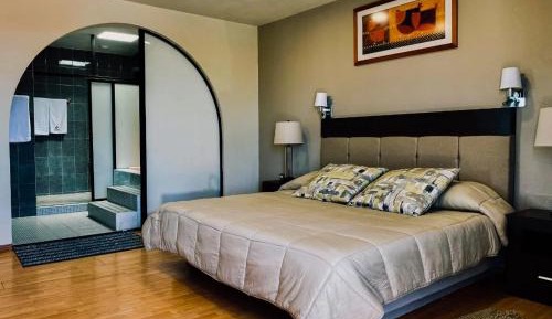 Suite with Spa Bath