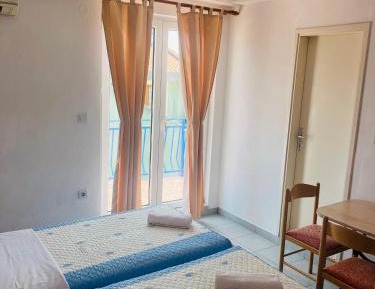 Studio with Balcony