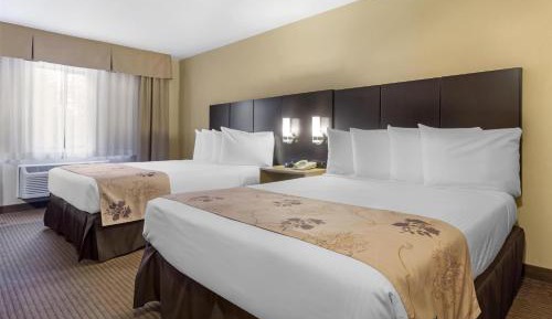 Queen Room with Two Queen Beds - Non-Smoking
