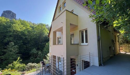 One-Bedroom Villa