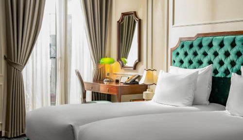 Connecting Room