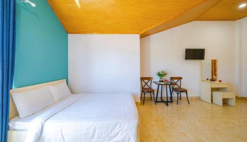 Junior Suite with Balcony