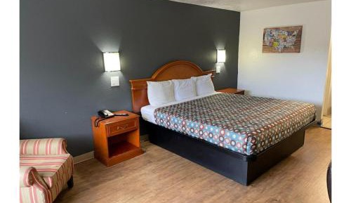 Queen Bed Non-Smoking