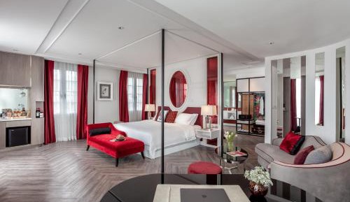 Pomerol Suite + Free Mini-bar + Welcome glass of Wine