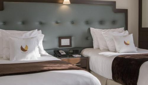Corner Room with Two Twin Beds, Non-Smoking