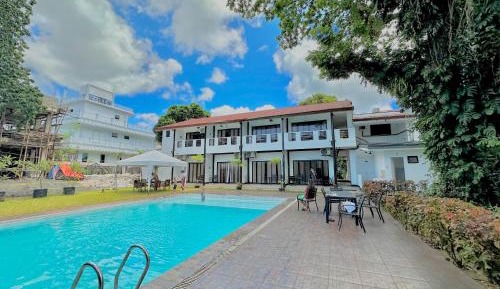 Triple Room with Pool View