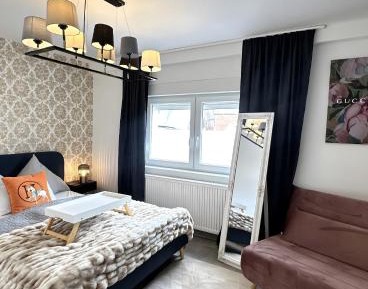 Superior One-Bedroom Apartment
