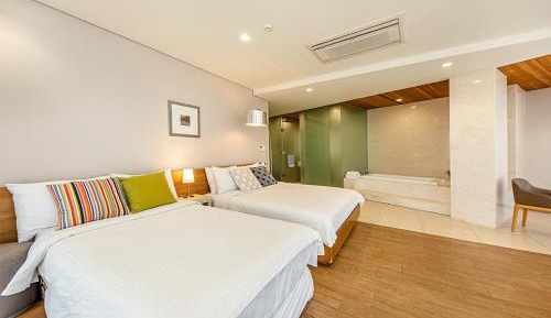 Triple Room with Sea View