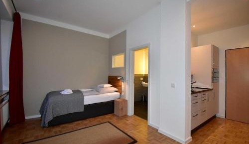 Deluxe Single Room