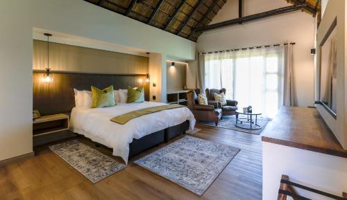 Deluxe King Room