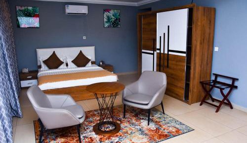 Standard King Room
