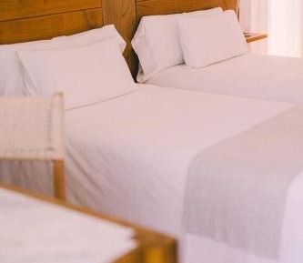 Double or Twin Room with Mountain View