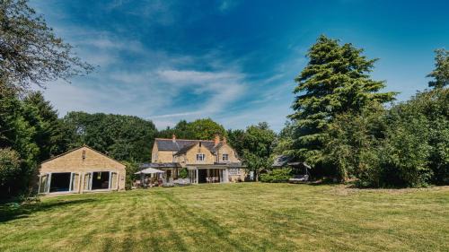 Eight-Bedroom House