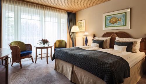 Double Room with Balcony - Land Side