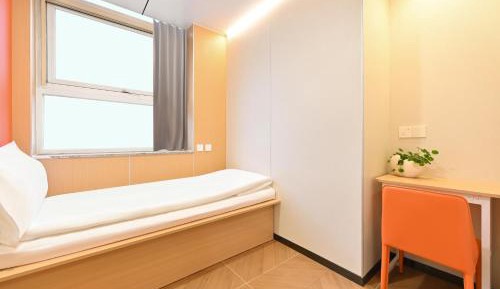 Single Room with Shared Shower and Toilet