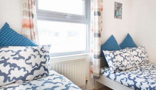 Economy Triple Room with Shared Bathroom